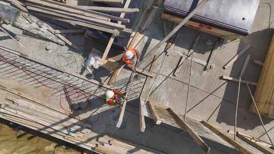 某新建筑承重墙、承重板鸟瞰图施工