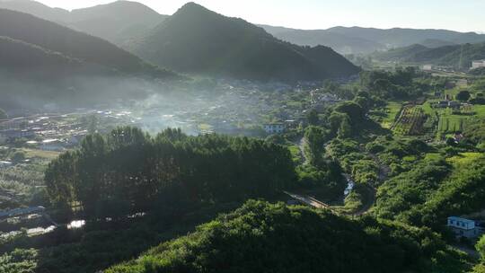 航拍辽宁千山山谷村庄风景