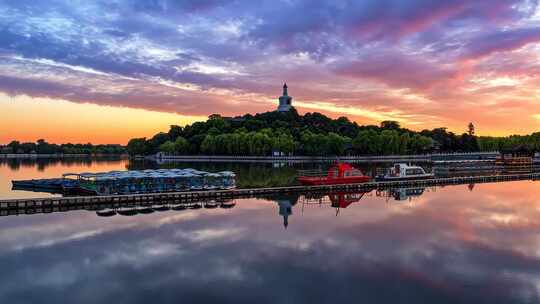 唯美北京北海日出火烧云