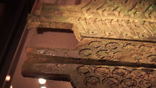 古代铸币铜钱铜币模具火炉熔铸钱币视频素材模板下载