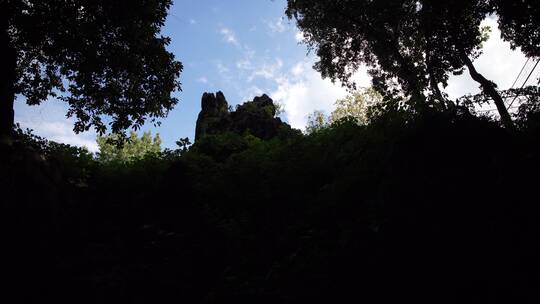 杭州飞来峰灵隐寺青林洞