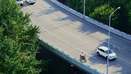 城市公路车流