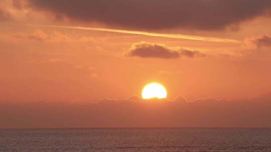 大海日出海水海面海浪