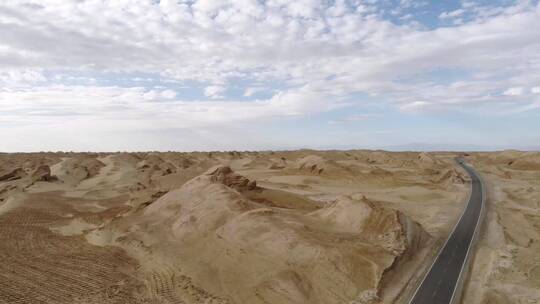西北 沙漠 戈壁 雅丹 无人区 荒凉 魔鬼城视频素材模板下载