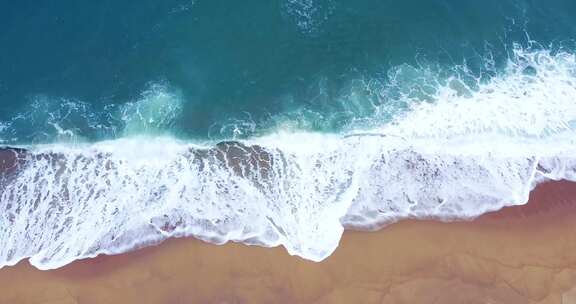 海滩沙滩海浪海边海水