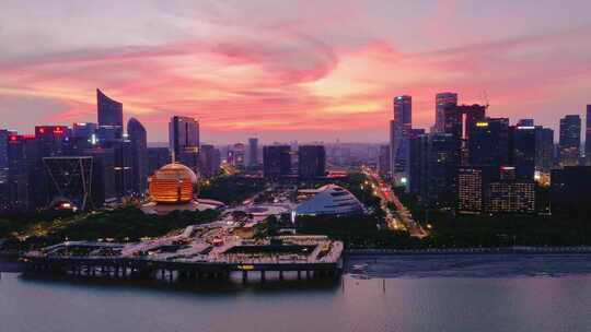 航拍杭州钱塘江新城黄昏晚霞火烧云高楼夜景