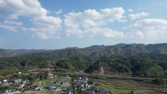 城市风光盖楼建筑风景山川农田种植