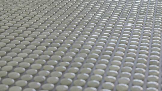 玉石片制作而成的床垫LOG视频素材