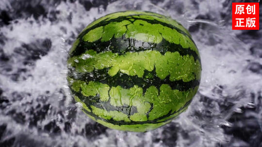 无籽西瓜升格西瓜泼水创意水果视频实拍