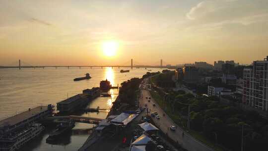 湖北荆州长江夕阳晚霞