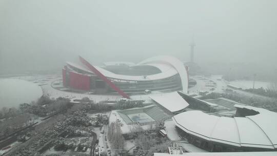 4k航拍南京河西奥体中心雪景视频素材模板下载
