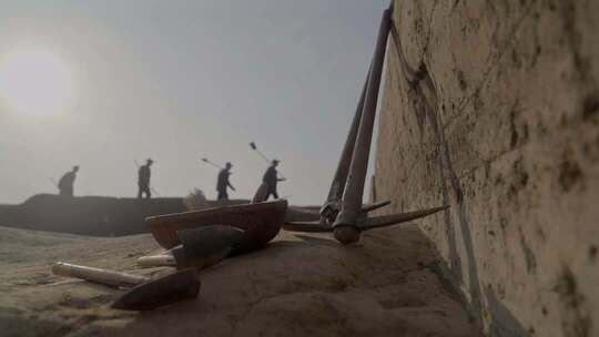 考古工作者考古人