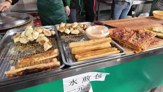 山西运城东湖早市特色美食水煎包包子