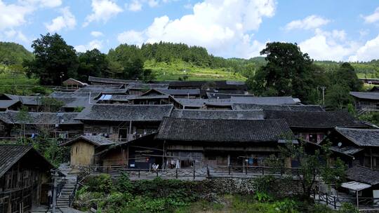 土家族苗族寨子村落群航拍