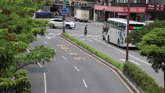 城市街道的交通，台北，台湾