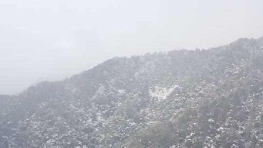 杭州灵隐雪下雪航拍