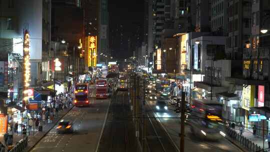 香港元朗夜景霓虹灯招牌城市街道地铁巴士