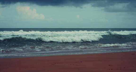 大海边的海浪