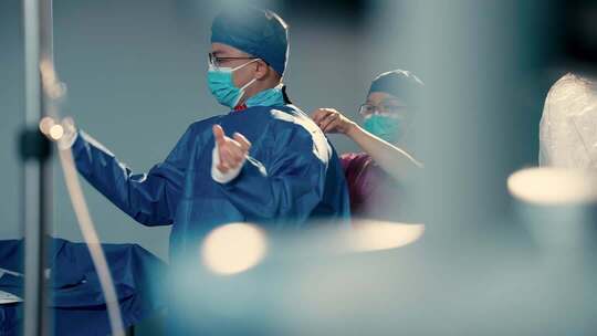 手术前准备 医生做手术 医疗仪器 手术