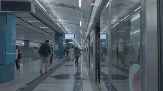 香港屯门地铁站