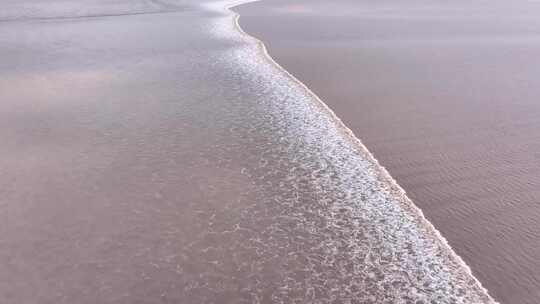 浙江杭州钱塘江潮水江东大桥潮水