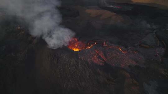 火山，火山口，熔岩，流动