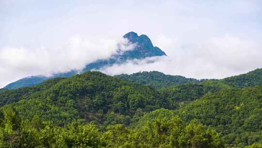 海南五指山雨后流云美景