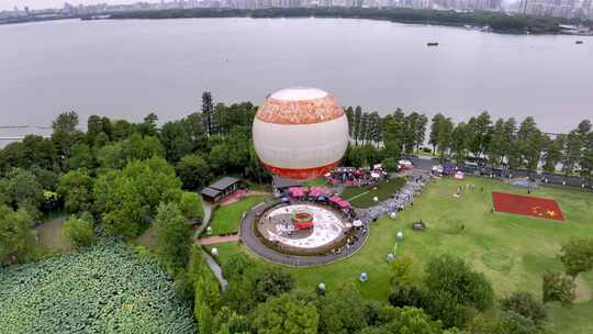 武汉东湖景区度假旅游 氦气球