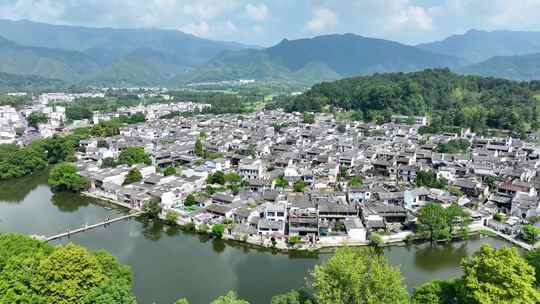 中国画里的乡村安徽宏村徽派建筑群航拍风光