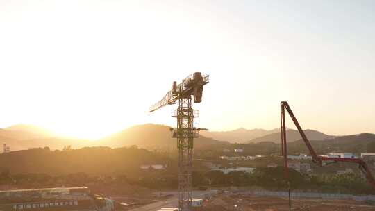 建筑工地航拍乡村建设农村开发吊塔日出工地