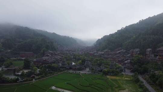 航拍贵州日出肇兴侗寨侗族村落山水大气夜色