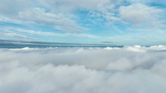 航拍上海中心大厦日出平流雾美景