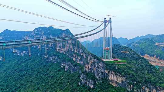 贵州花江峡谷大桥建设航拍