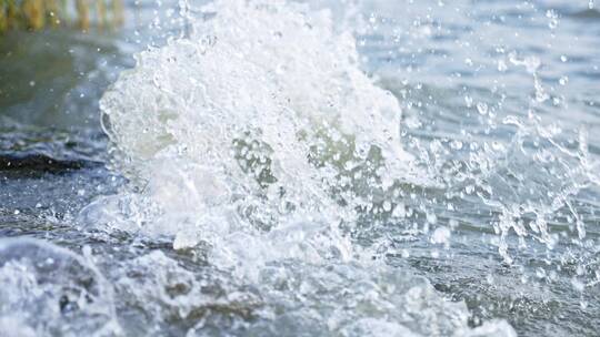 4k海边海平面太湖湖面湖水波涛汹涌的大海