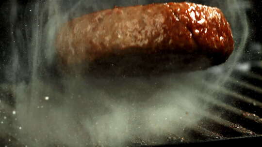 新鲜肉饼腌制加工特写慢动作镜头视频素材模板下载