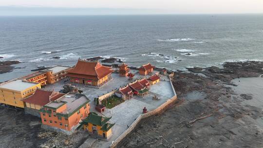 海边寺庙泉州洛伽寺佛教航拍大海上宗教建筑