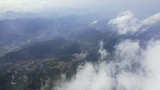 高空航拍俯视云雾山川自然风景