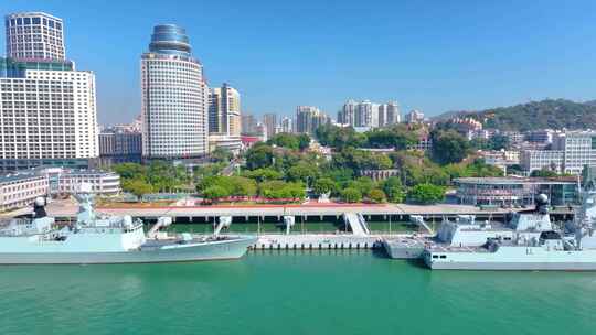 厦门思明区鹭江道鼓浪屿海岸线航拍海边风景