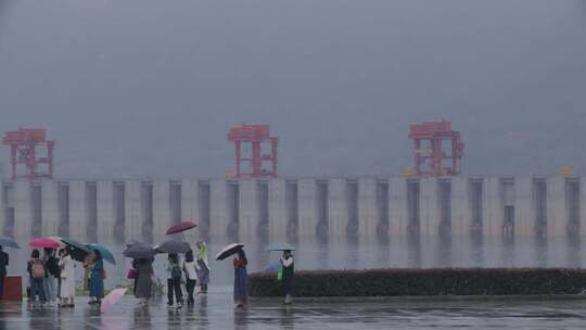 湖北宜昌三峡大坝围观地拍