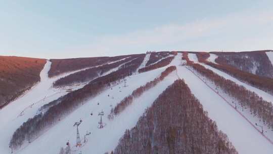 高山雪场雪道滑雪