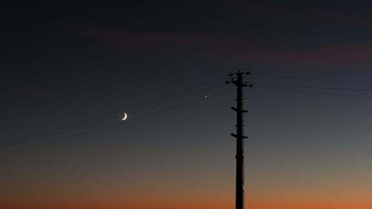 内蒙金星伴月航拍