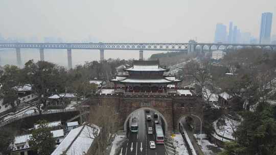 武汉汉阳区铁门关雪景航拍