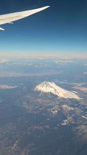 飞机上的富士山