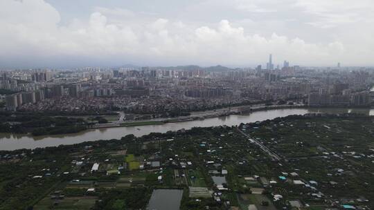 雨后的城镇