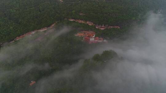 广西容县都峤山风景区自然风光丹霞地貌