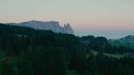 Drone， Alpe Di Siusi