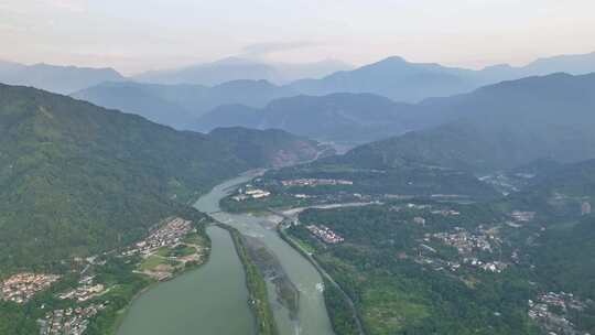 航拍清晨的四川成都岷江都江堰水利工程