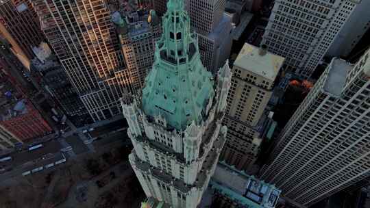 城市航拍纽约曼哈顿市中心伍尔沃斯摩天大楼
