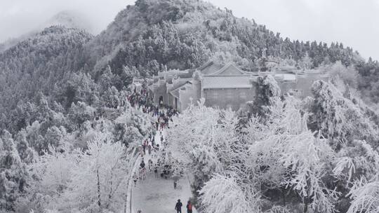 冰雪衡山