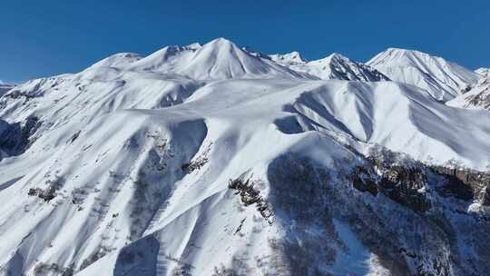 佐治亚州古多里美丽雪山的鸟瞰图